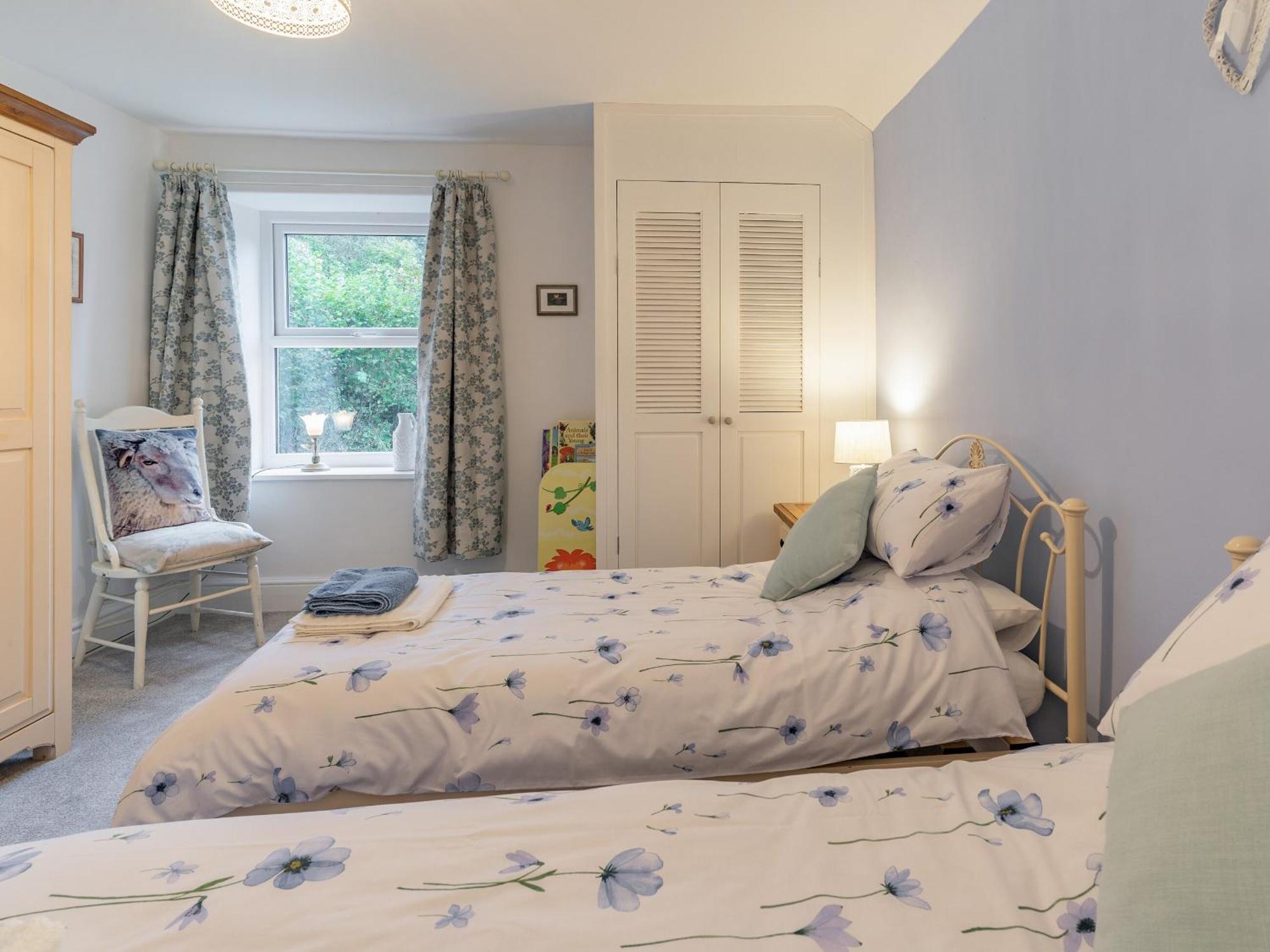 Pwll Farmhouse Llanllawdog Kültér fotó